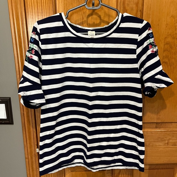Navy blue & white striped bell short sleeve top- size L - Picture 1 of 7